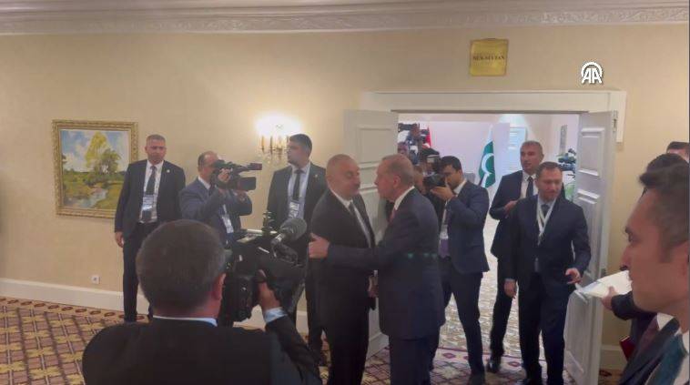 Erdoğan Aliyev ve Şerif ile üçlü toplantı yaptı 10